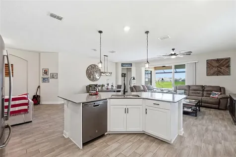 8954 Fluffy Lie Court Davenport FL 33896
