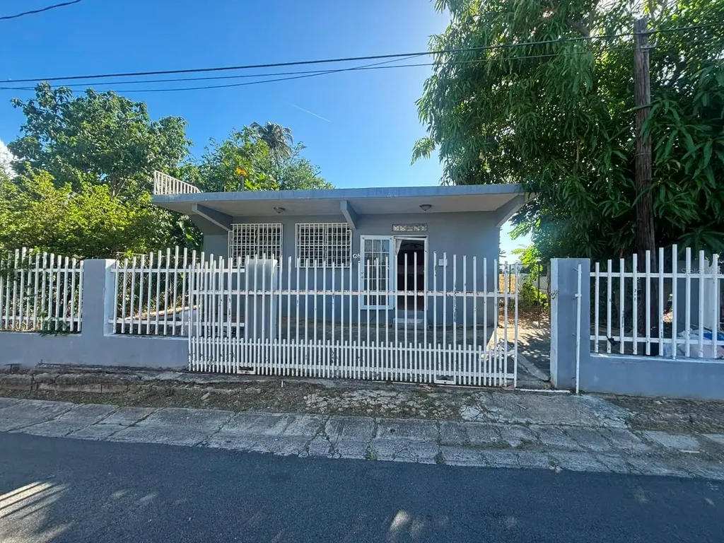 #85 G St. Vietnam Comm Guaynabo PR 00965