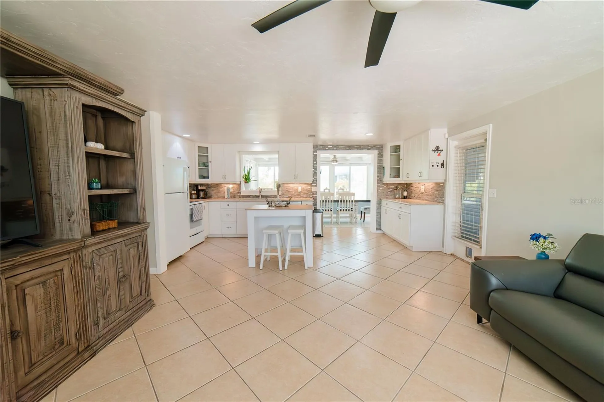 832 E 4th Street Englewood FL 34223