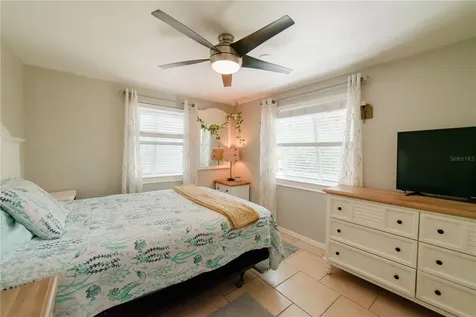832 E 4th Street Englewood FL 34223