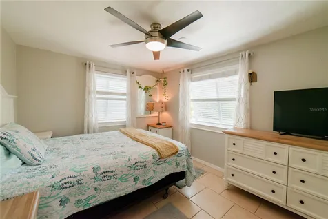 832 E 4th Street Englewood FL 34223