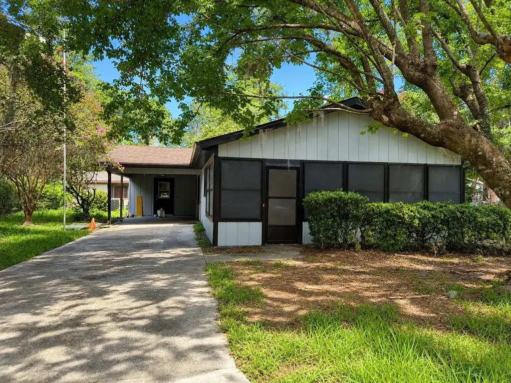 8498 NW 42nd Circle Gainesville FL 32653