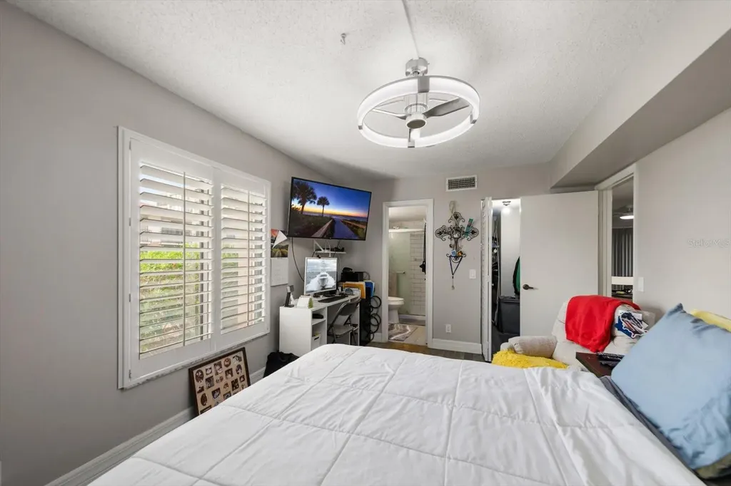 6219 Palma Del Mar Boulevard S St Petersburg FL 33715