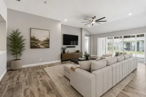 7526 Paradiso Drive Apollo Beach FL 33572