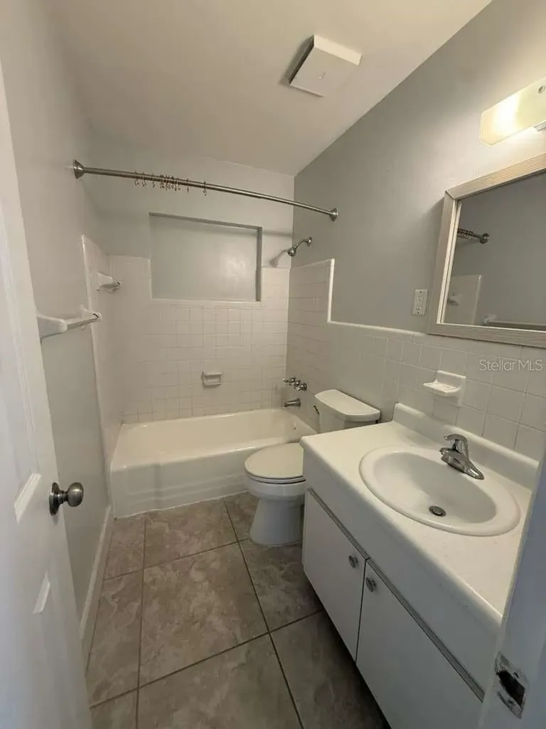 22189 Laramore Avenue Port Charlotte FL 33952