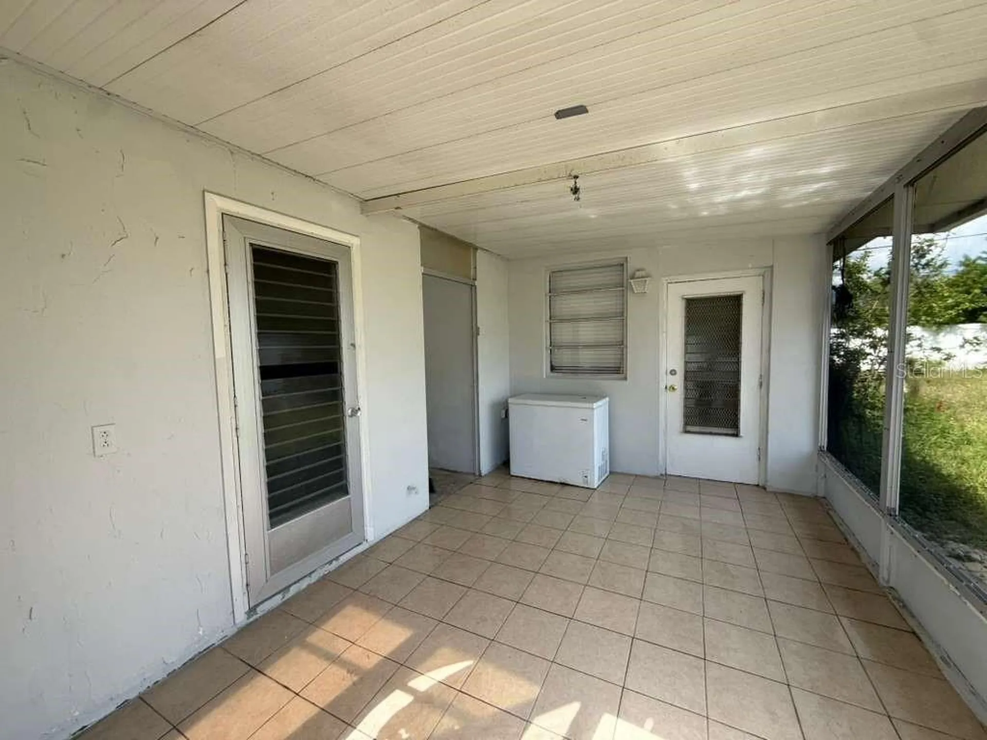 22189 Laramore Avenue Port Charlotte FL 33952