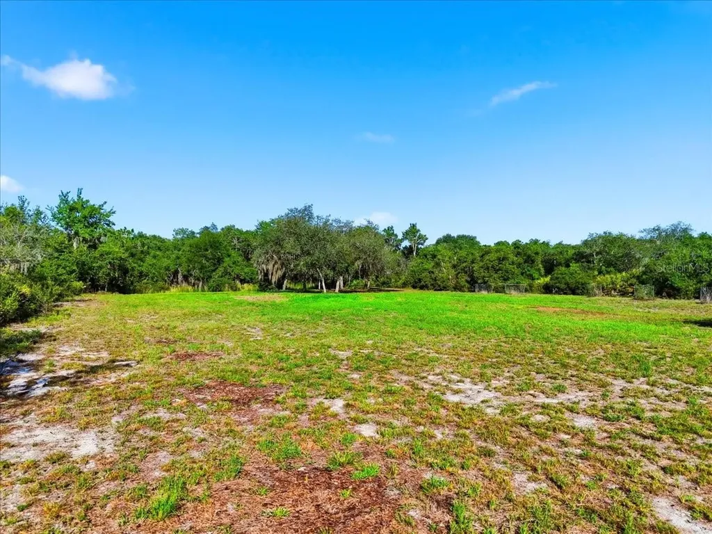 Deer Road Frostproof FL 33843