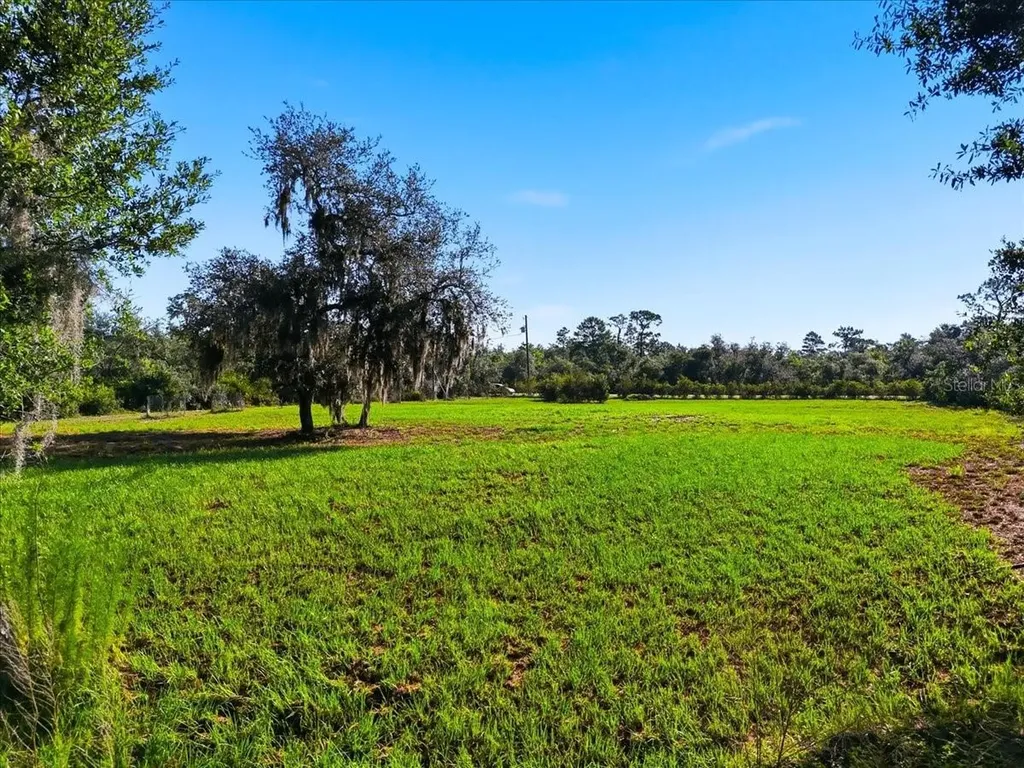Deer Road Frostproof FL 33843