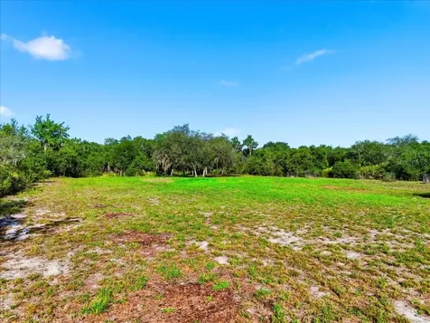 Deer Road Frostproof FL 33843