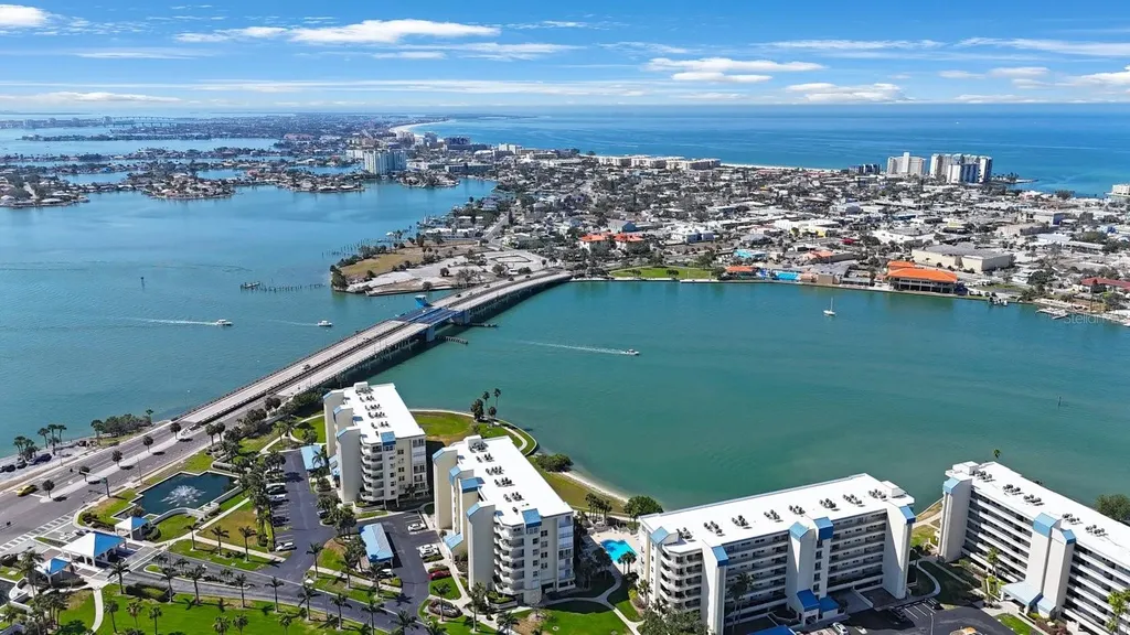 7872 Sailboat Key Boulevard S South Pasadena FL 33707