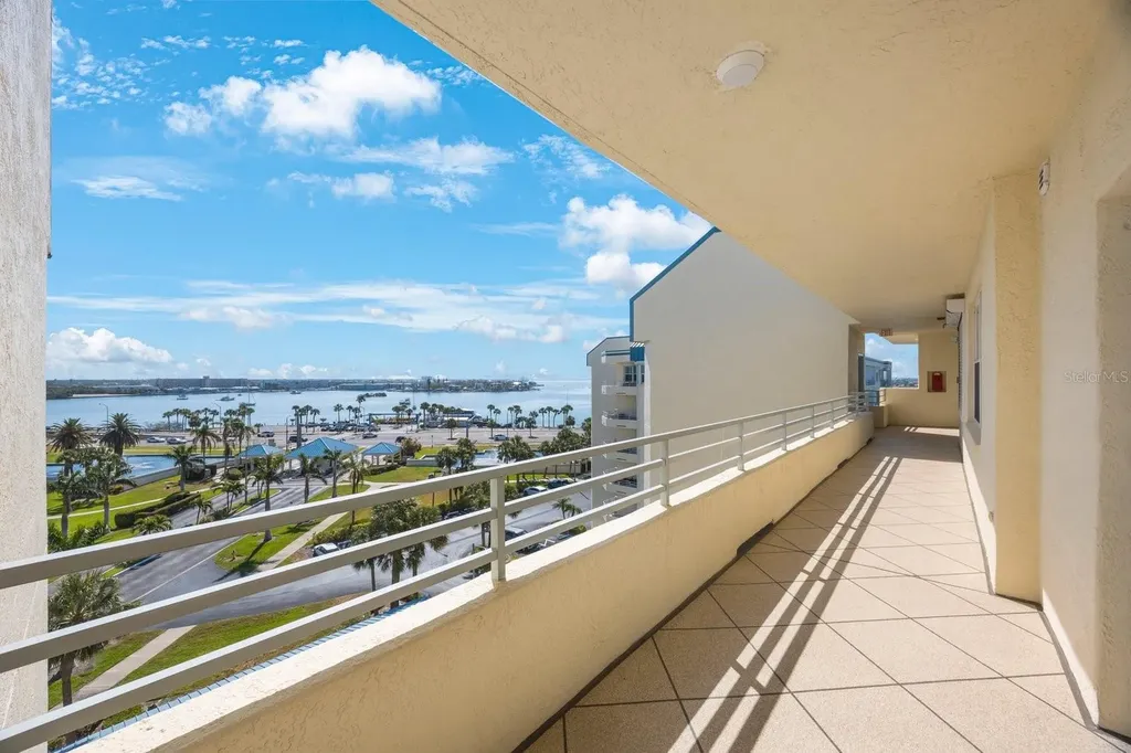 7872 Sailboat Key Boulevard S South Pasadena FL 33707