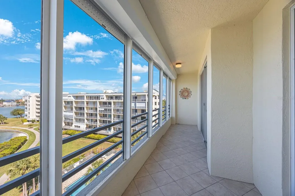 7872 Sailboat Key Boulevard S South Pasadena FL 33707