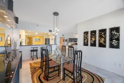 7872 Sailboat Key Boulevard S South Pasadena FL 33707