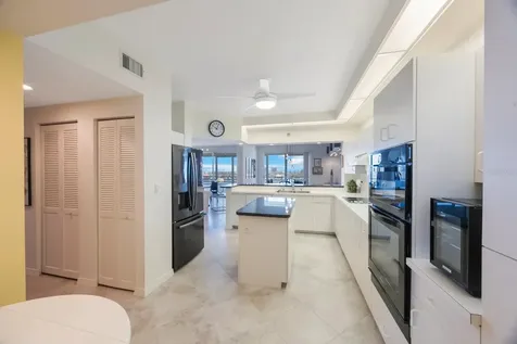 7872 Sailboat Key Boulevard S South Pasadena FL 33707