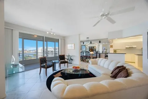 7872 Sailboat Key Boulevard S South Pasadena FL 33707