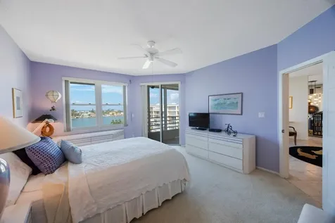 7872 Sailboat Key Boulevard S South Pasadena FL 33707