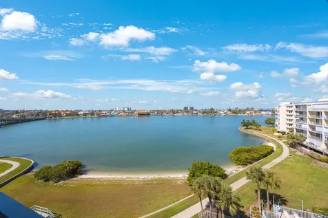 7872 Sailboat Key Boulevard S South Pasadena FL 33707