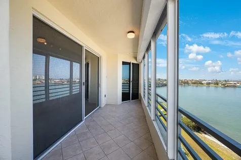 7872 Sailboat Key Boulevard S South Pasadena FL 33707