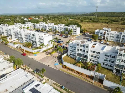 500 Veredas Del Mar Cll Jurel Vega Baja PR 00693