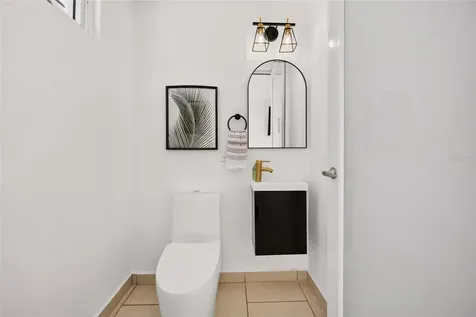 500 Veredas Del Mar Cll Jurel Vega Baja PR 00693