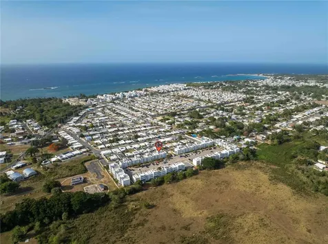 500 Veredas Del Mar Cll Jurel Vega Baja PR 00693