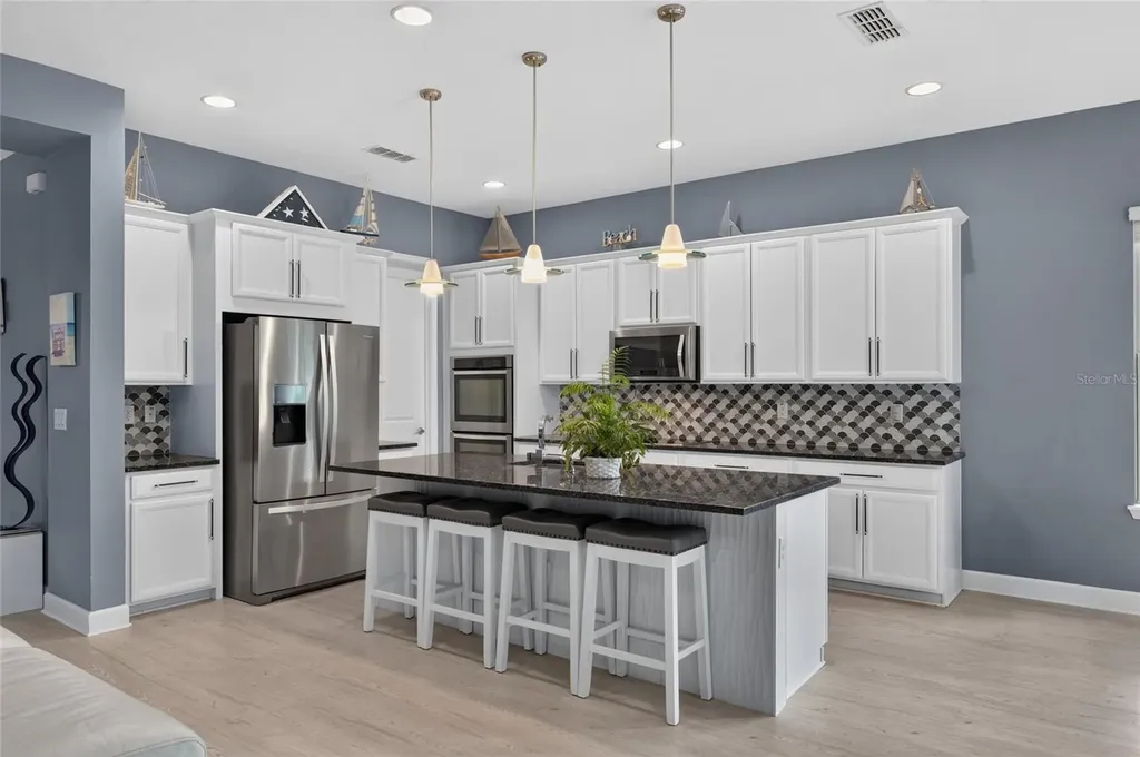 735 116th Court NE Bradenton FL 34212