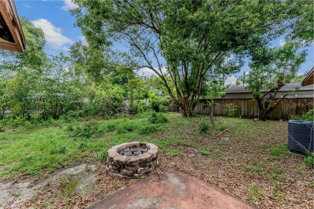 2406 Dellwood Drive Orlando FL 32806