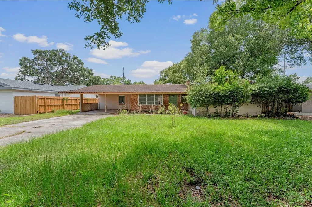 2406 Dellwood Drive Orlando FL 32806