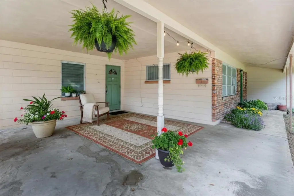 2406 Dellwood Drive Orlando FL 32806