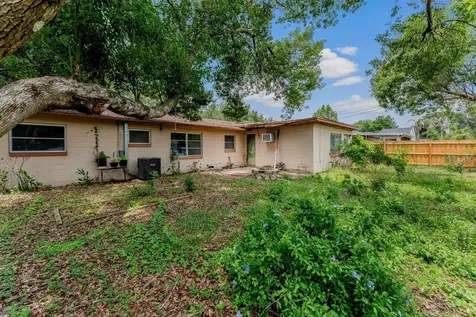 2406 Dellwood Drive Orlando FL 32806