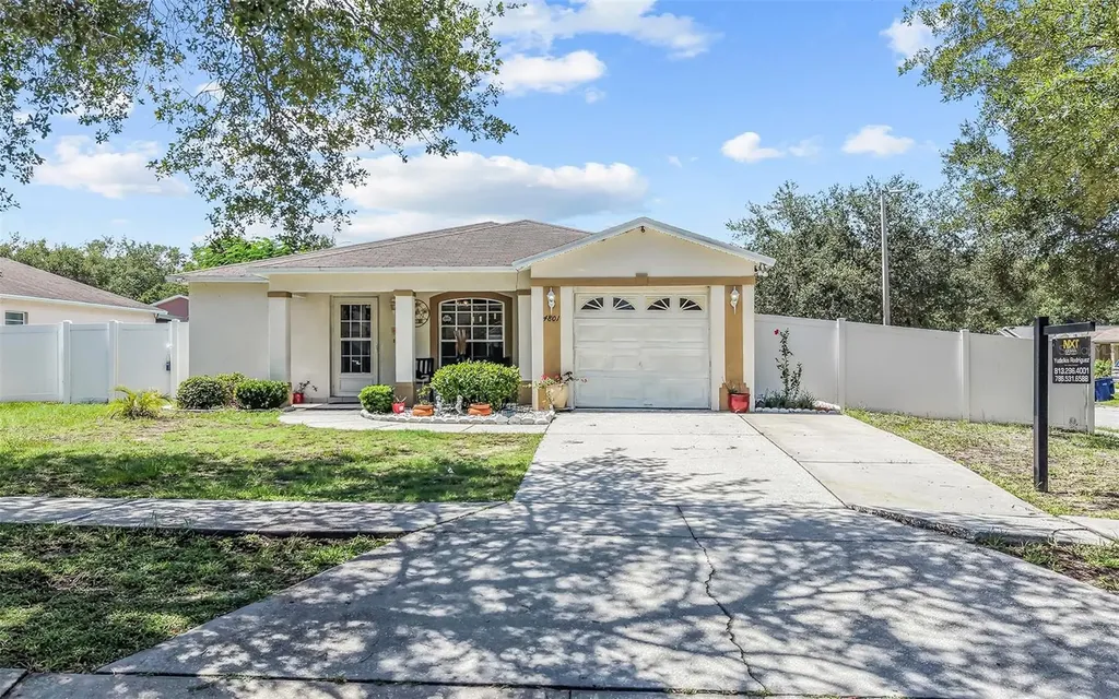 4801 Rock Fish Court Tampa FL 33617