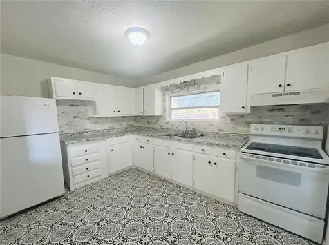 3824 Autumn Palm Drive Zephyrhills FL 33541