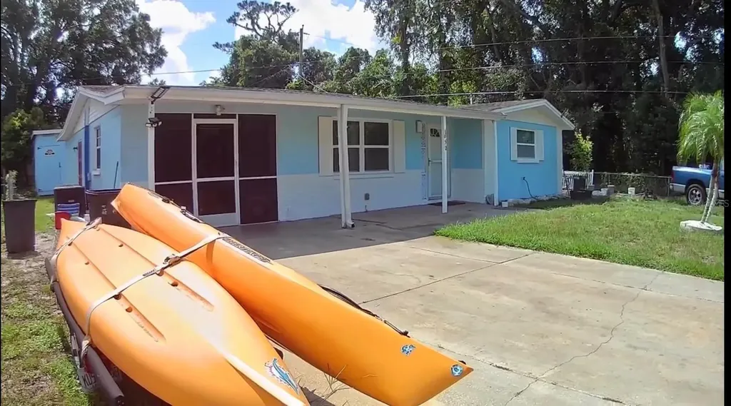 1650 Bold Lane Holiday FL 34691
