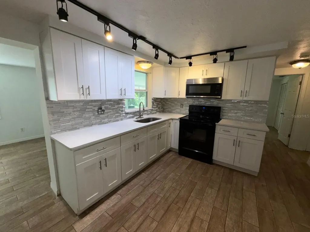 1650 Bold Lane Holiday FL 34691