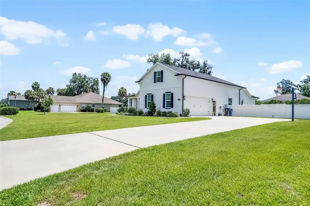 926 John Cressler Drive Seffner FL 33584