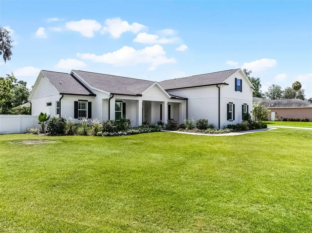 926 John Cressler Drive Seffner FL 33584