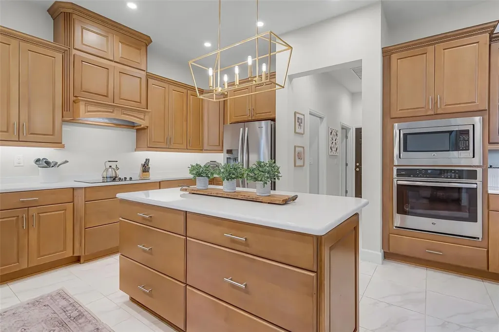 926 John Cressler Drive Seffner FL 33584