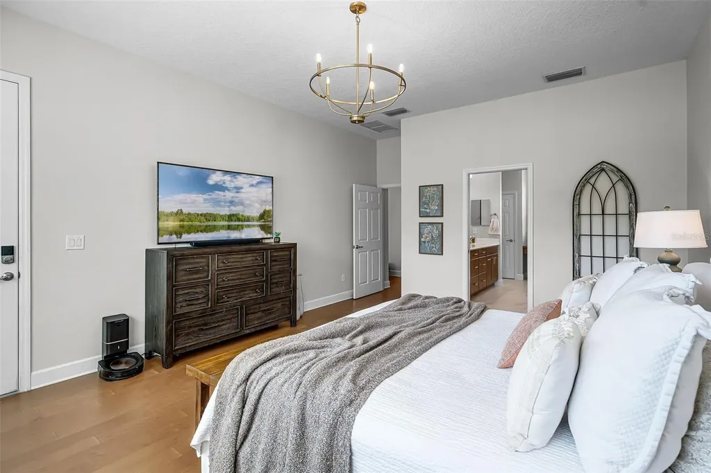926 John Cressler Drive Seffner FL 33584