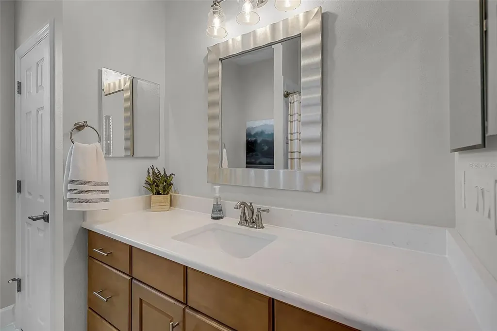 926 John Cressler Drive Seffner FL 33584