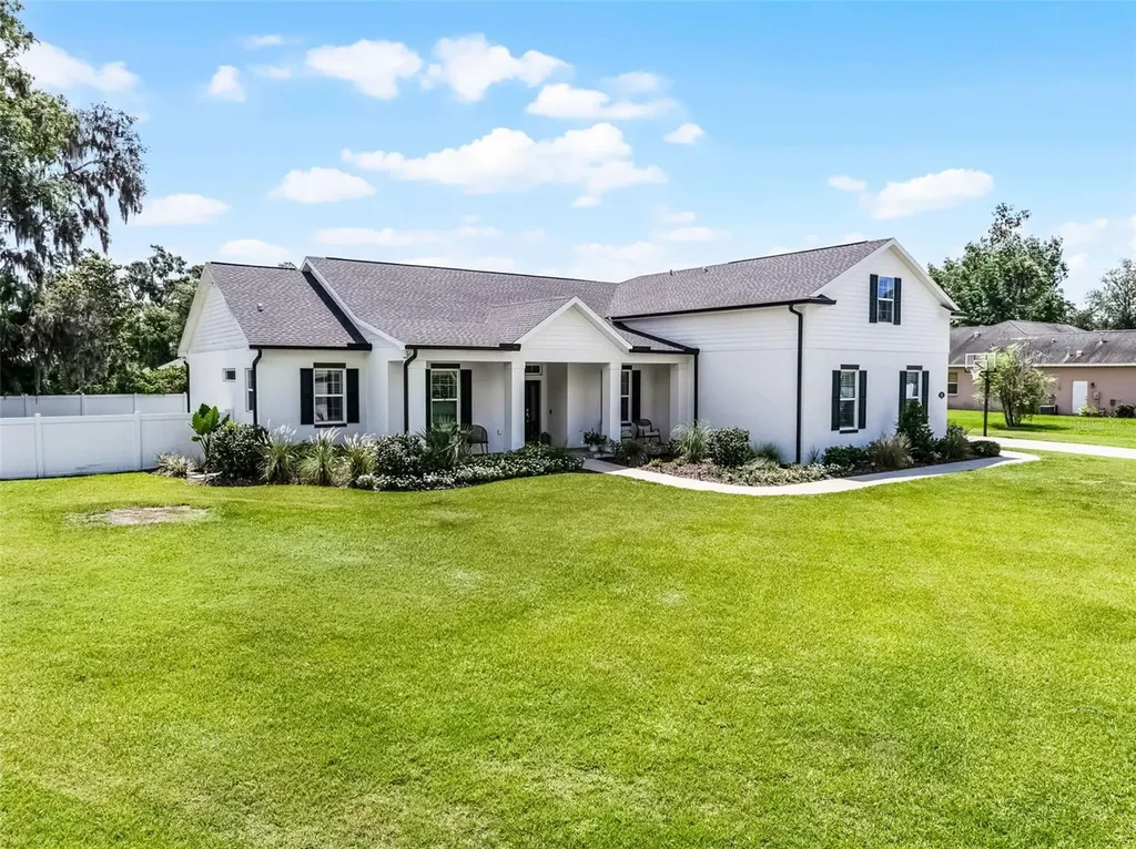 926 John Cressler Drive Seffner FL 33584