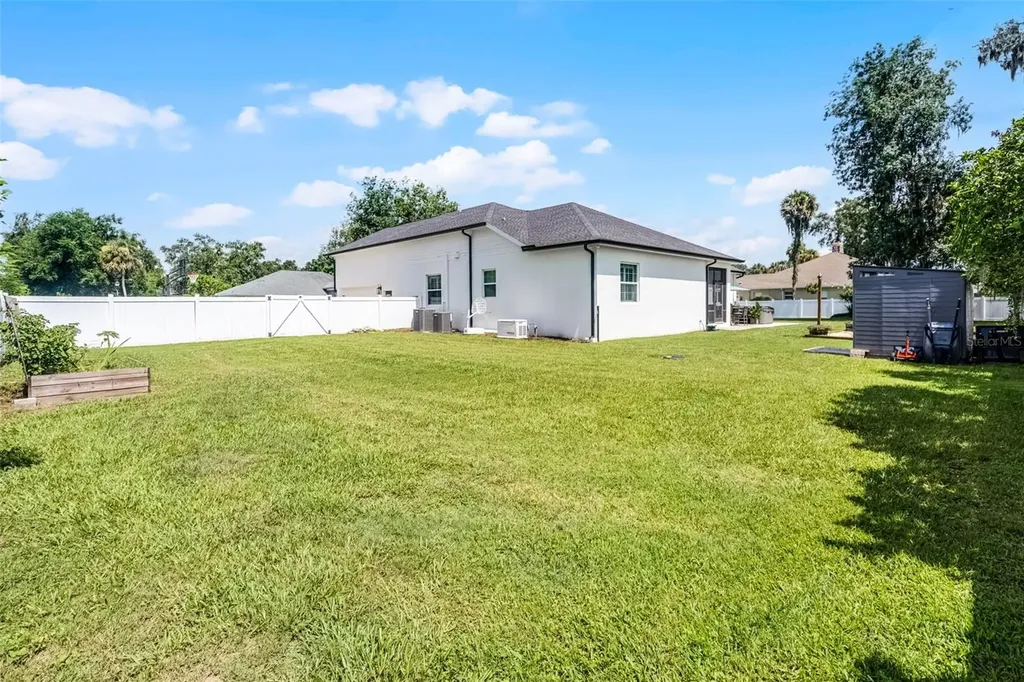 926 John Cressler Drive Seffner FL 33584