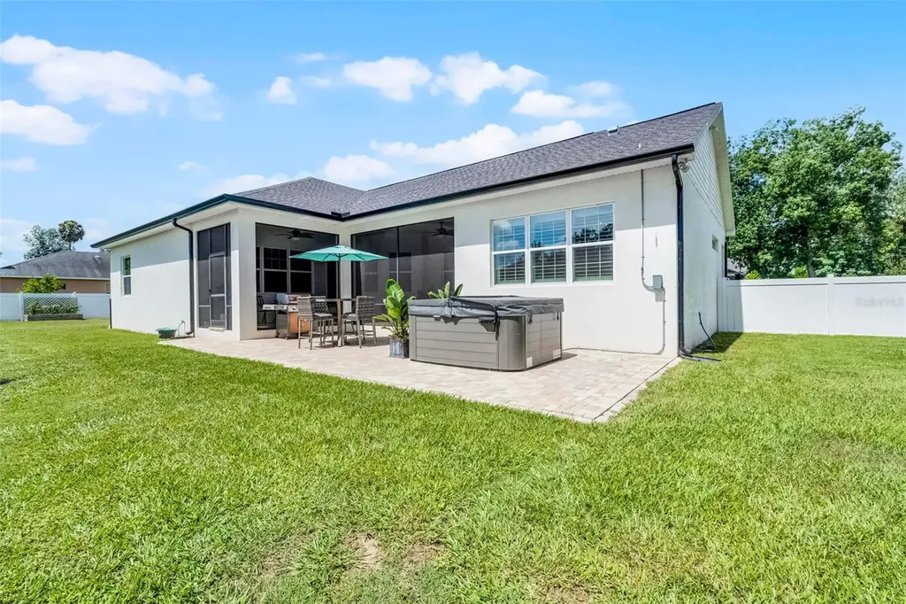 926 John Cressler Drive Seffner FL 33584
