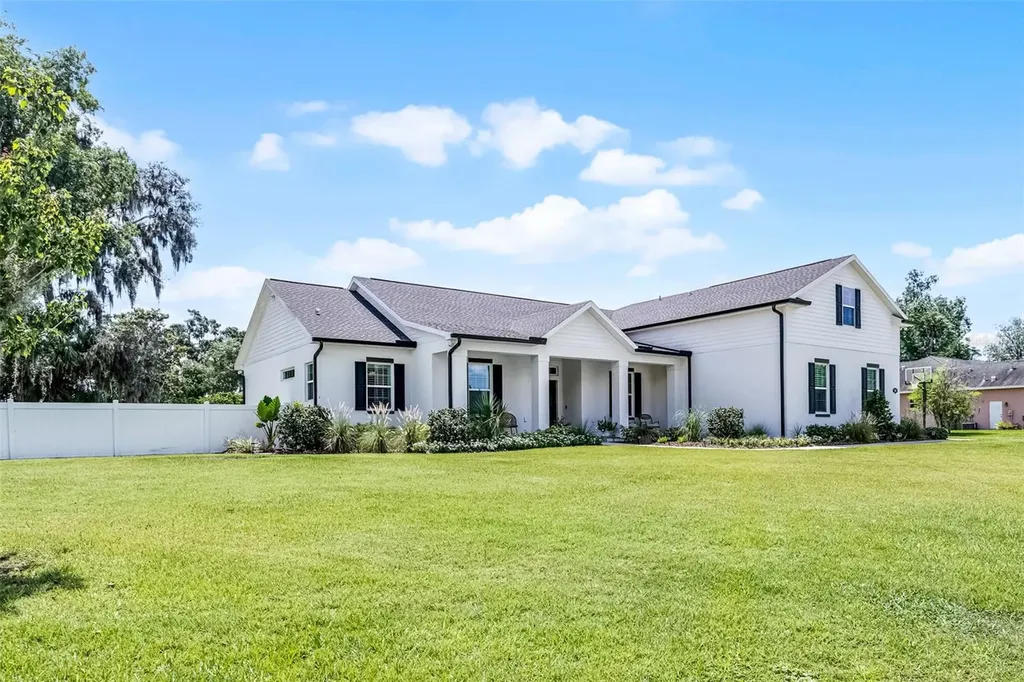 926 John Cressler Drive Seffner FL 33584