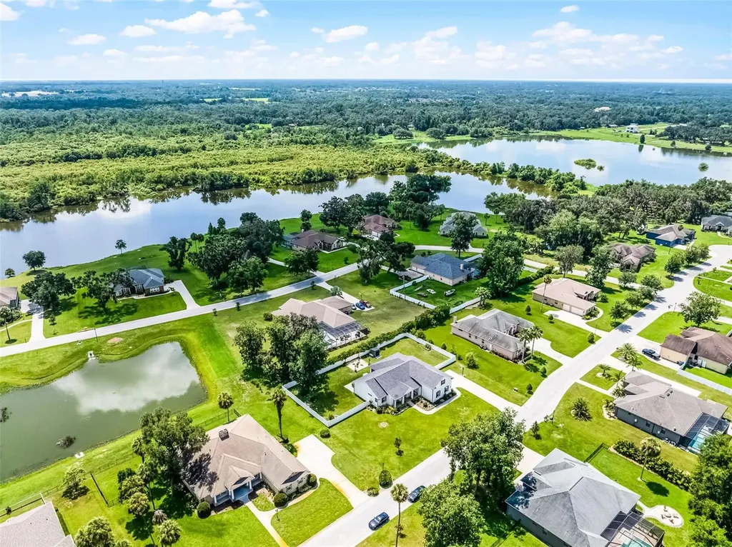 926 John Cressler Drive Seffner FL 33584