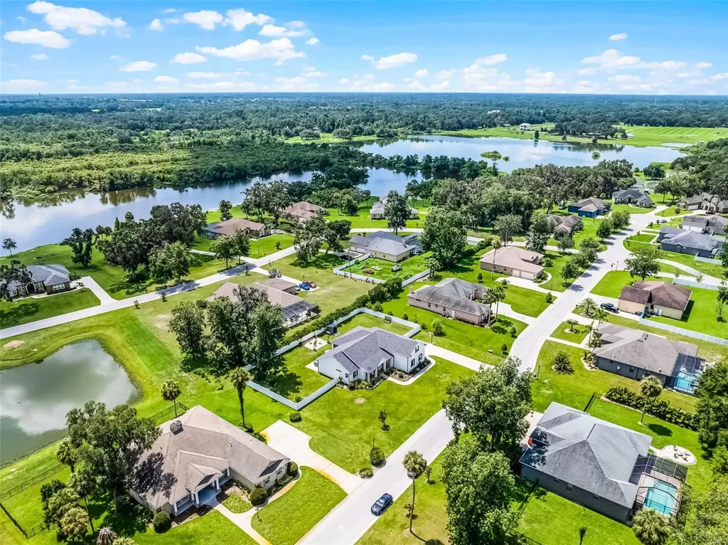 926 John Cressler Drive Seffner FL 33584