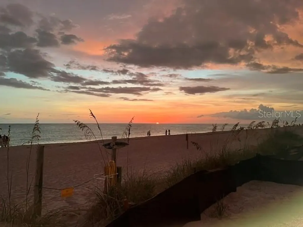 2295 N Beach Road Englewood FL 34223