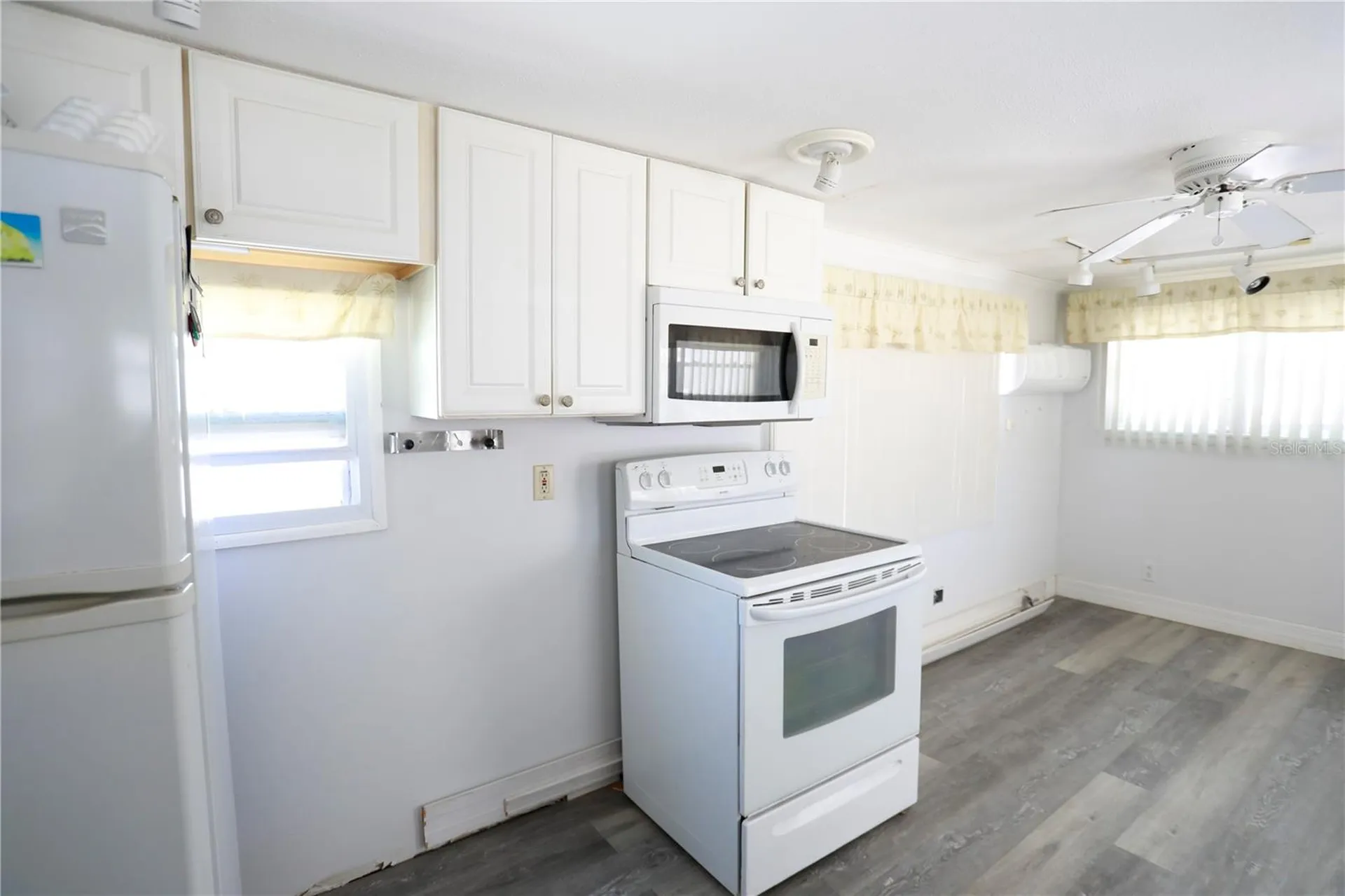 2295 N Beach Road Englewood FL 34223
