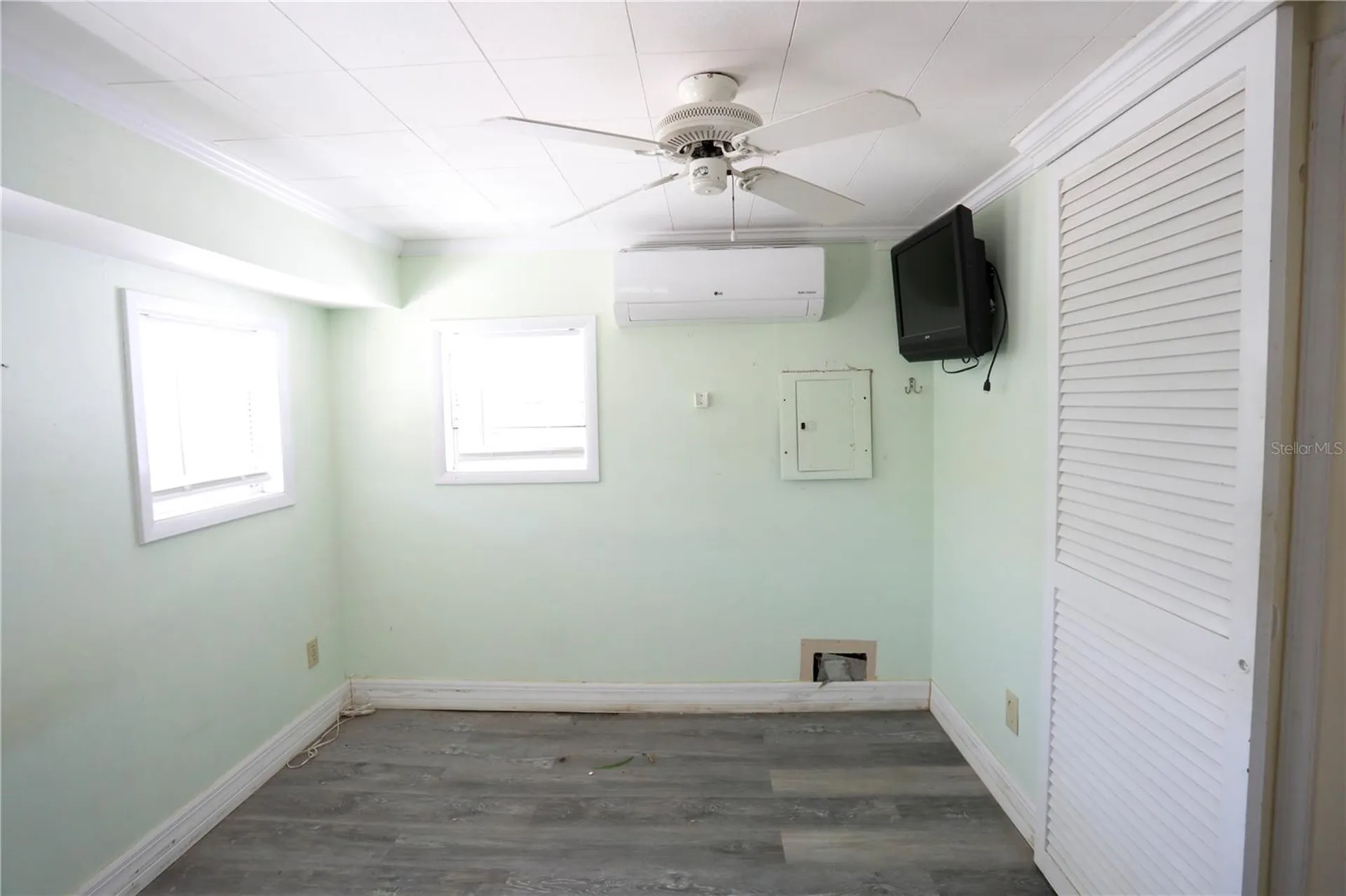 2295 N Beach Road Englewood FL 34223