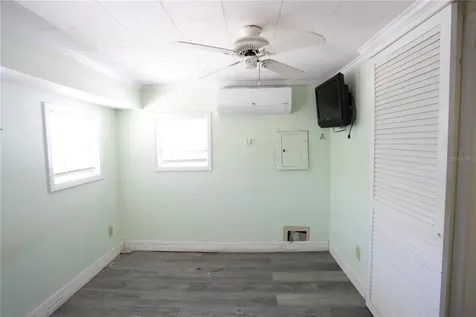2295 N Beach Road Englewood FL 34223