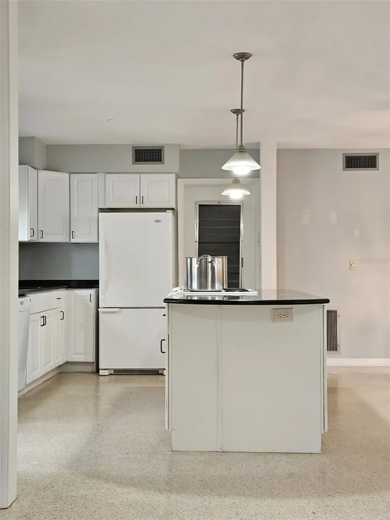 2245 Cedar Drive Dunedin FL 34698